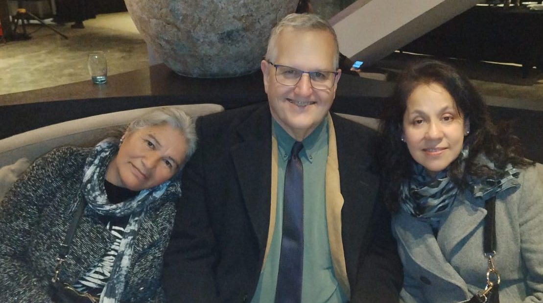 John, Pamela y María - Santiago, 23 agosto 2025